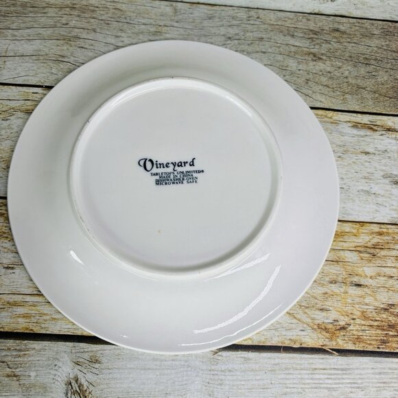 Tabletops VINEYARD Embossed Grape Vines Ceramic Oven Safe Dinner Plates Set of 5 - Picture 11 of 16